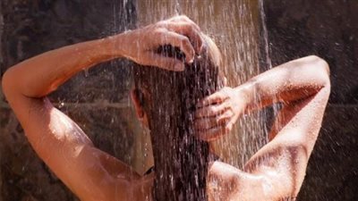 فوائد الاستحمام بالماء والصابون فور العودة للمنزل
