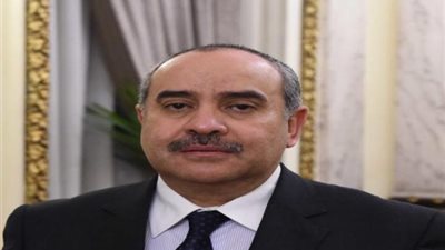 وزير الطيران يتابع الاستعدادت بالمطارات لمواجهة الطقس السيئ