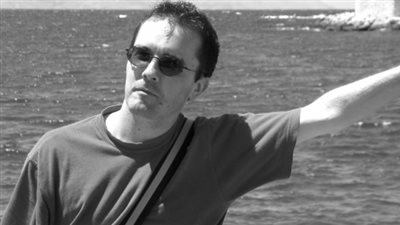 عاجل.. تعرف علي ”الداعية الشهير ” الذي خطط لذبح المدرس الفرنسي