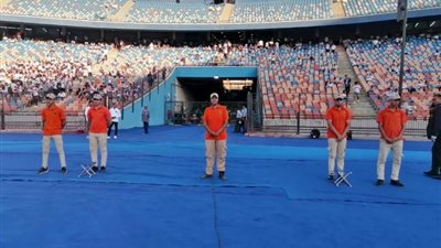 شاهد بالصور .. إنتشار أمني مكثف باستاد القاهرة لتأمين مباراة الأهلي والزمالك