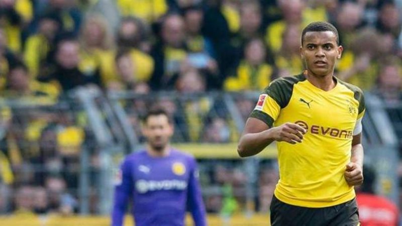 مدافع بروسيا دورتموند