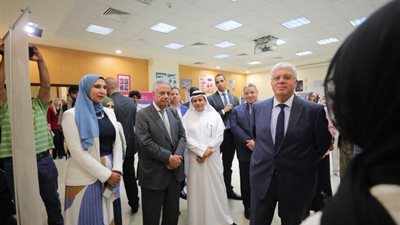 وزير التعليم العالي يزور الجامعة العربية المفتوحة.. ويشيد باستعداداتها للعام الدراسي الجديد