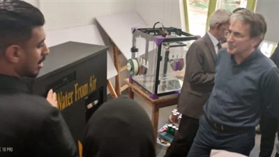 طلاب هندسة هليوبوليس يبتكرون جهاز إستخدام الهواء لإنتاج المياه العذبة