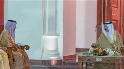 عاجل.. تفاصيل لقاء ملك البحرين ووزير الخارجية السعودي