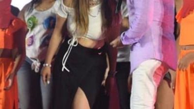 سمر محمد متولي تقدم استعراضات مُبهرة على أغنية ”تاج” في حفل تامر حسني بالعلمين