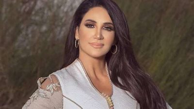 ديانا حداد تعلق: أعيش قصة حب