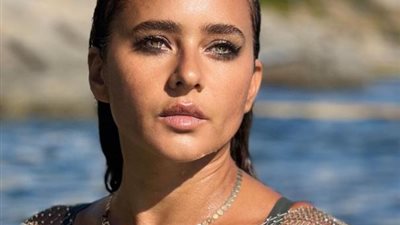 نيللي كريم بإطلالة مميزة في أحدث ظهور لها