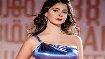 رانيا منصور تشعل السوشيال ميديا بجلسة تصوير جديدة