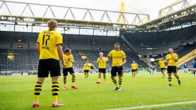 بوروسيا دورتموند يسعى لمواصلة المنافسة على صدارة البوندسليجا أمام شالكه
