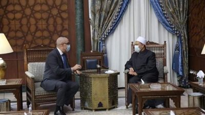 شيخ الأزهر يستقبل وزير الإسكان ويشيد بدوره في خدمة الوطن