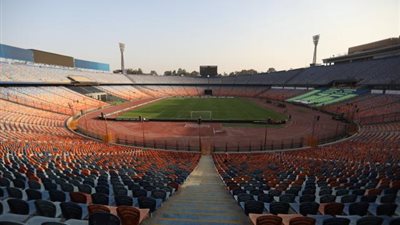 ”كاف” يستعرض ستاد القاهرة قبل مواجهة الأهلي والوداد بنصف نهائي الأبطال (صور)