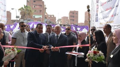 وزير التنمية المحلية ومحافظ القاهرة يفتتحان المحطة الوسيطة الثابتة بشارع (بورسعيد- غمرة)