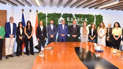 منسق المبادرة الوطنية للمشروعات الخضراء الذكية يبحث سبل التعاون مع رئيس مجلس أمناء جامعة اسلسكا