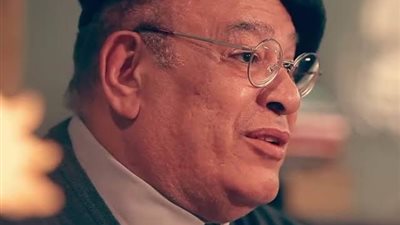 صلاح عبدالله يستعيد ذكرياته مع شقيقه الراحل:”دفنته وعدت للتصوير”