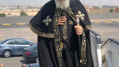 بالصور.. قداسة البابا يغادر القاهرة متوجهًا إلى المجر