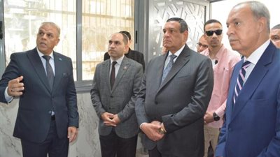 وزير التنمية المحلية ومحافظة القليوبية يفتتحان المركز التكنولوجي لخدمة المواطنين