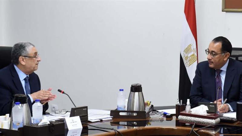 رئيس الوزراء ووزير