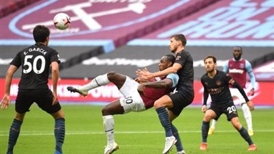 الشوط الأول.. مقصية انطونيو تمنح وست هام التقدم علي السيتي