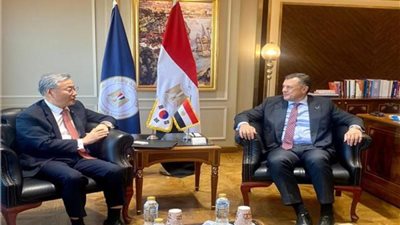 تفاصيل لقاء وزير السياحة وسفير كوريا الجنوبية بالقاهرة