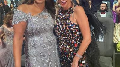 هالة صدقي تنشر صورة برفقة شيرين رضا من الجونة وتعلق: حبيبتي