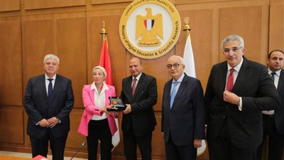 وزراء التعليم العالي والبيئة والتعليم يشهدون توزيع جوائز مسابقة أفضل جامعة صديقة للبيئة