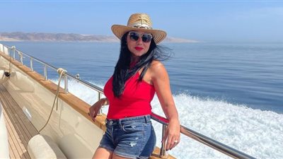 رانيا يوسف تخضع لجلسة تصوير جذابة عبر ”انستجرام”