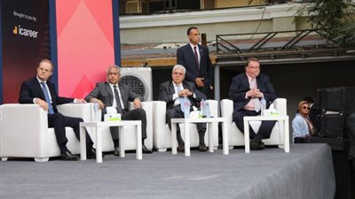 وزيرا التعليم العالي والعمل يفتتحان فعاليات يوم ”كن مستعدًا التوظيفي”