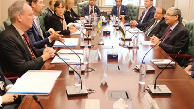 «شاكر» يستقبل وزير التعاون والتجارة الخارجية السويدي لبحث وتعزيز التعاون المشترك