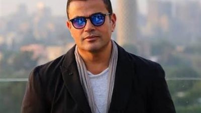 شاهد..  برومو أغنية عمرو دياب الجديدة ”الجو جميل”