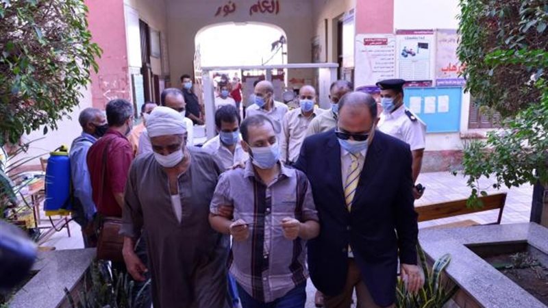 اللواء عصام سعد يصطحب