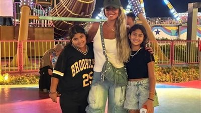 نجلة غادة عبد الرازق بإطلالة مختلفة فى أحدث ظهور