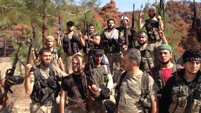 مصرع العشرات من المسلحين الموالين لتركيا في قصف جوي روسي