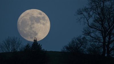 تفاصيل مثيرة بشأن اكتشافات ”ناسا” الجديدة على سطح القمر