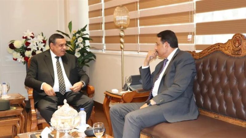 وزير التنمية المحلية
