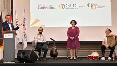 الجامعات الألمانية Guc و Giu برلين تنظم حفل موسيقي لأوائل الثانوية العامة بحضور السفير المصري.. صور