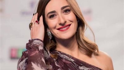 أمينة خليل: انا معنديش ”كورونا” دلوقتي ولم أتعمد إصابة الفنانين في مهرجان الجونة