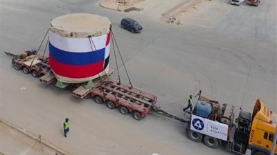 نقل مصيدة قلب المفاعل للوحدة النووية الأولى بالضبعة تمهيدًا لتركيبها.. 6 أكتوبر