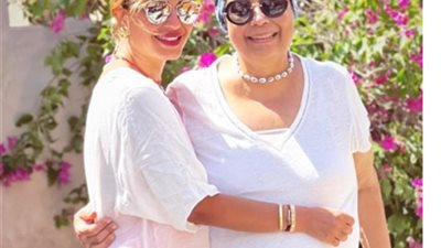 تطورات الحالة الصحية لوالدة الفنانة منة فضالي