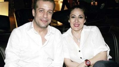 شريف منير يحذف منشور انفصاله عن زوجته