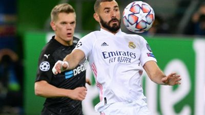 ريمونتادا مثيرة تقود ريال مدريد لتعادل دراماتيكي أمام مونشنجلادباخ (2 – 2)