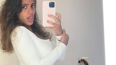 جنا نجلة عمرو دياب تثير الجدل بإطلالة جريئة في أحدث ظهور