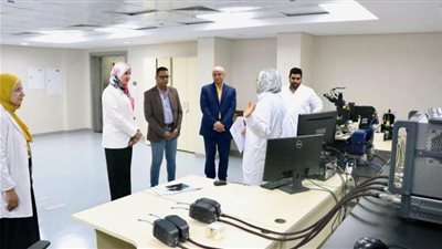 مجلس الوزراء يتابع نسب تنفيذ المشروعات القومية بمعهد بحوث الإلكترونيات