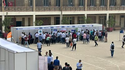 «العمل» و«السالزيان» يفتتحان ملتقى توظيف يضم 17 شركة