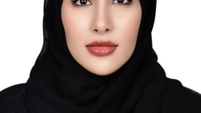 مريم المنصوري تصل للعالمية بصناعة التحف الفنية بالكريستال