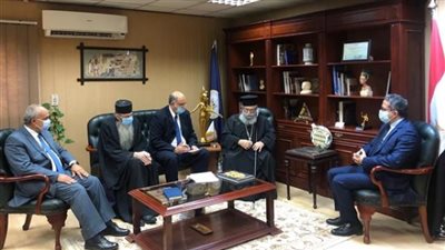وزير السياحة يبحث مع رئيس دير سانت كاترين مشروع تطوير الدير