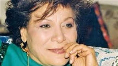 نجل عايدة عبدالعزيز :والدتي مصابة بالزهايمر ولا أحد يسأل عنها