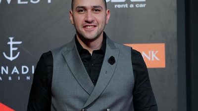 من الجونة..هكذا دعم علي الطيب لاعب الأهلي مؤمن زكريا