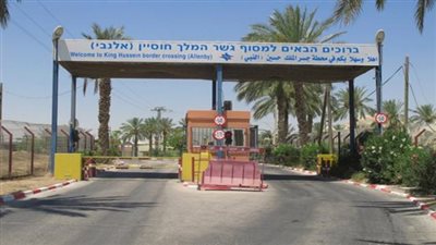 الأردن يعيد فتح المعابر الحدودية مع السعودية وفلسطين