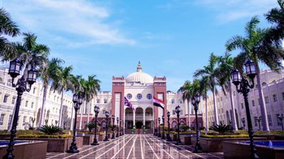 جامعتي زايد بالامارات والبريطانية في مصر وبرنامج الأمم المتحدة يختتمون فعاليات برنامج بناء القدرات