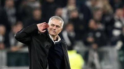 مورينيو يعاقب لاعبي توتنهام بابلاغهم بموعد مران الفريق عبر ”انستجرام”